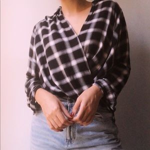 Long sleeve cropped plaid